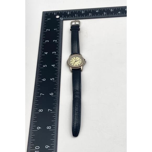 VTG Seiko Women\'s Luminous Field Watch 27mm - New Battery - Adjustable - WR